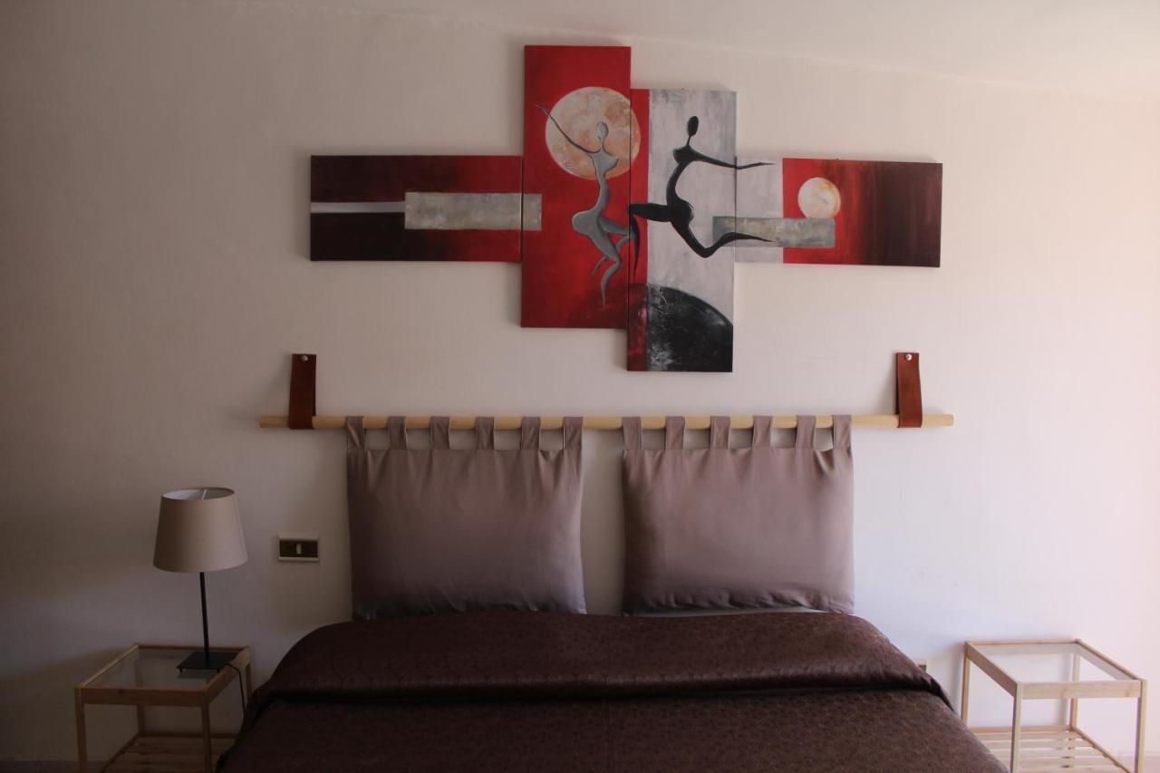Bed and Breakfast Little sweet escape à Caserte Extérieur photo