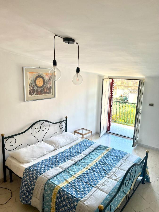 Bed and Breakfast Little sweet escape à Caserte Extérieur photo